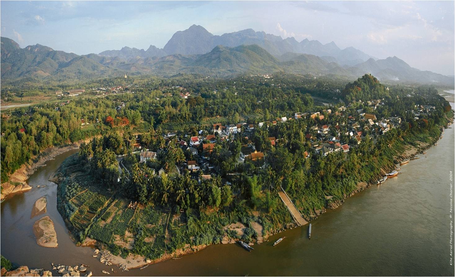 Du lịch Lào - Thăm cố đô Luang Prabang